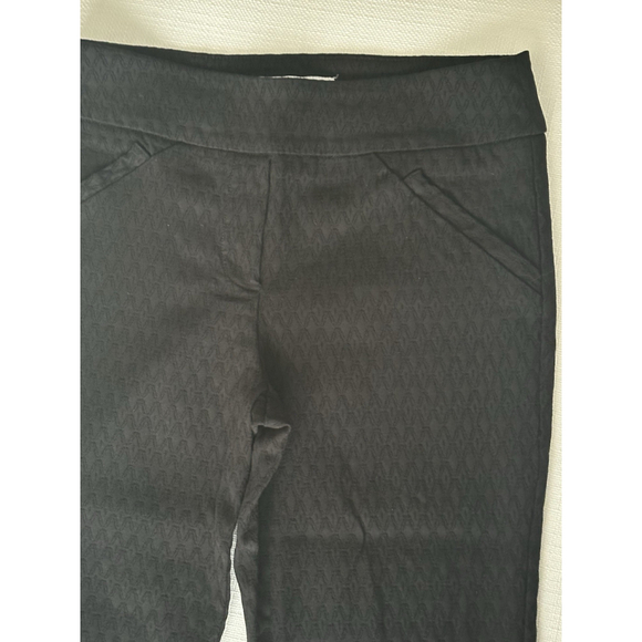 Margaret M Cropped Capri Textured Slimming Pants - Size S/P - Picture 1 of 10